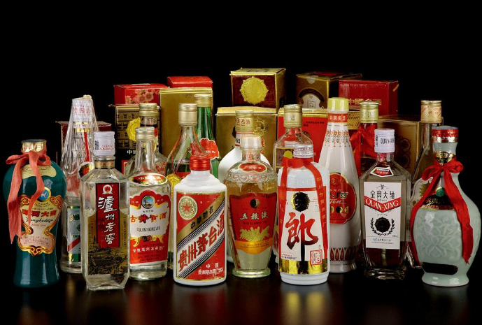 英德烟酒回收实体店面